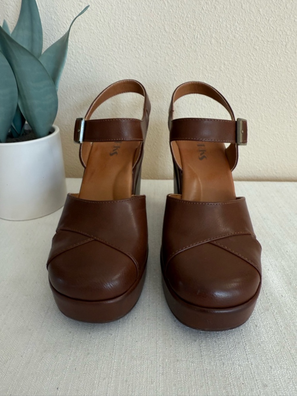 New Korks Brown Faux Leather Wedge Sandals with Ankle Strap - Picture 5 of 11